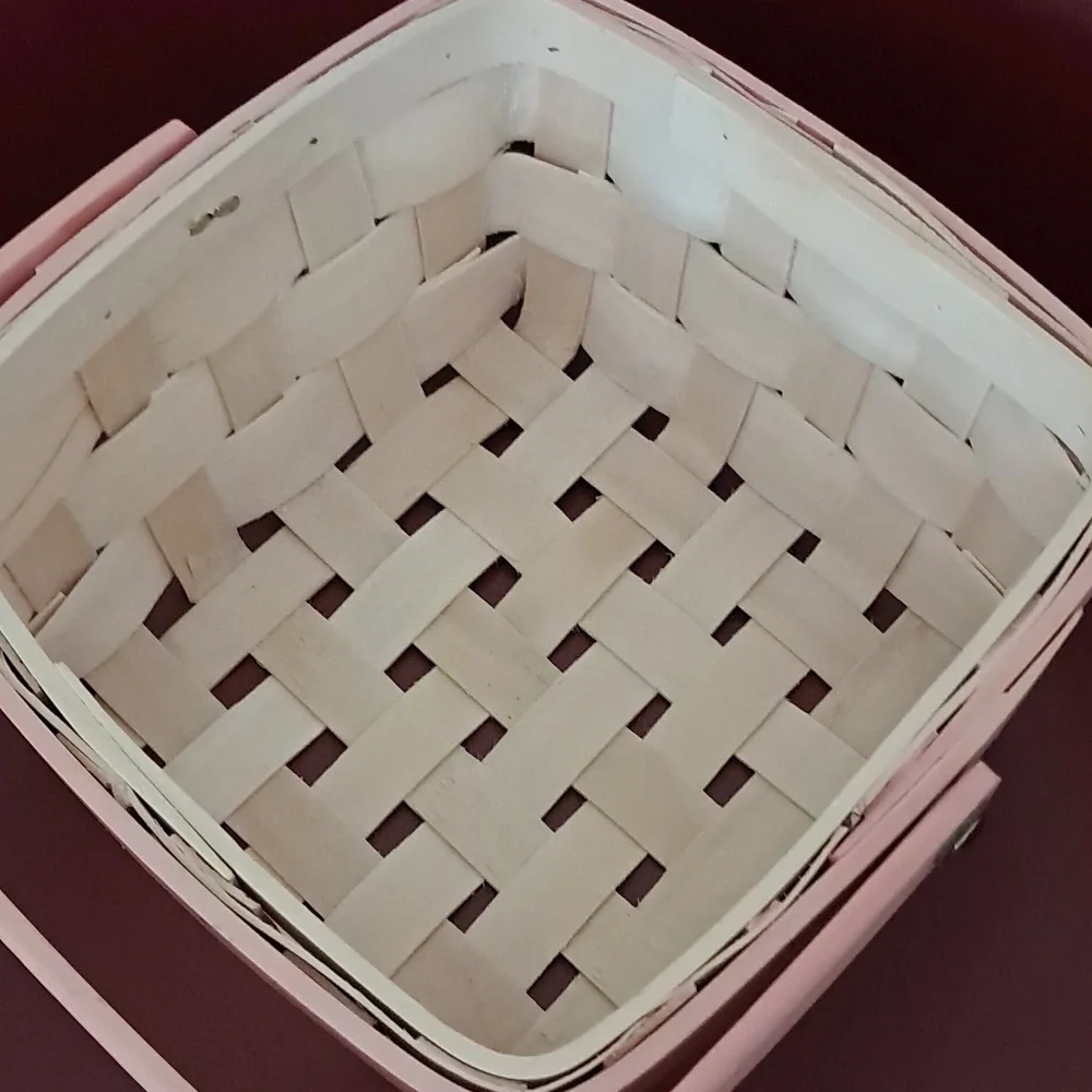 New Cottagecore Longaberger Style Basket With Hearts And Roses